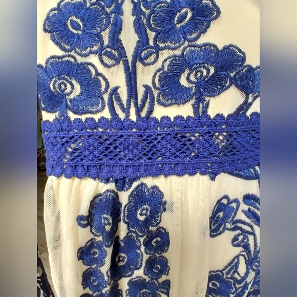 Chicwish dress - Picture 3 of 7